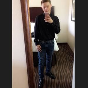 Meet your Posher, Chris